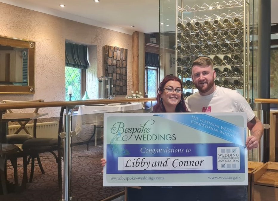 LIBBY & CONNOR – THREE HORSESHOES