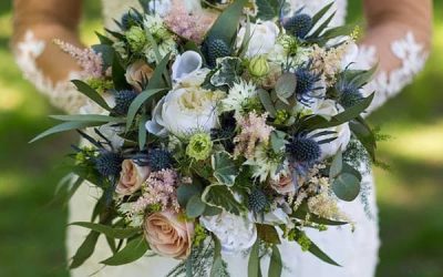 How to choose the right wedding flowers